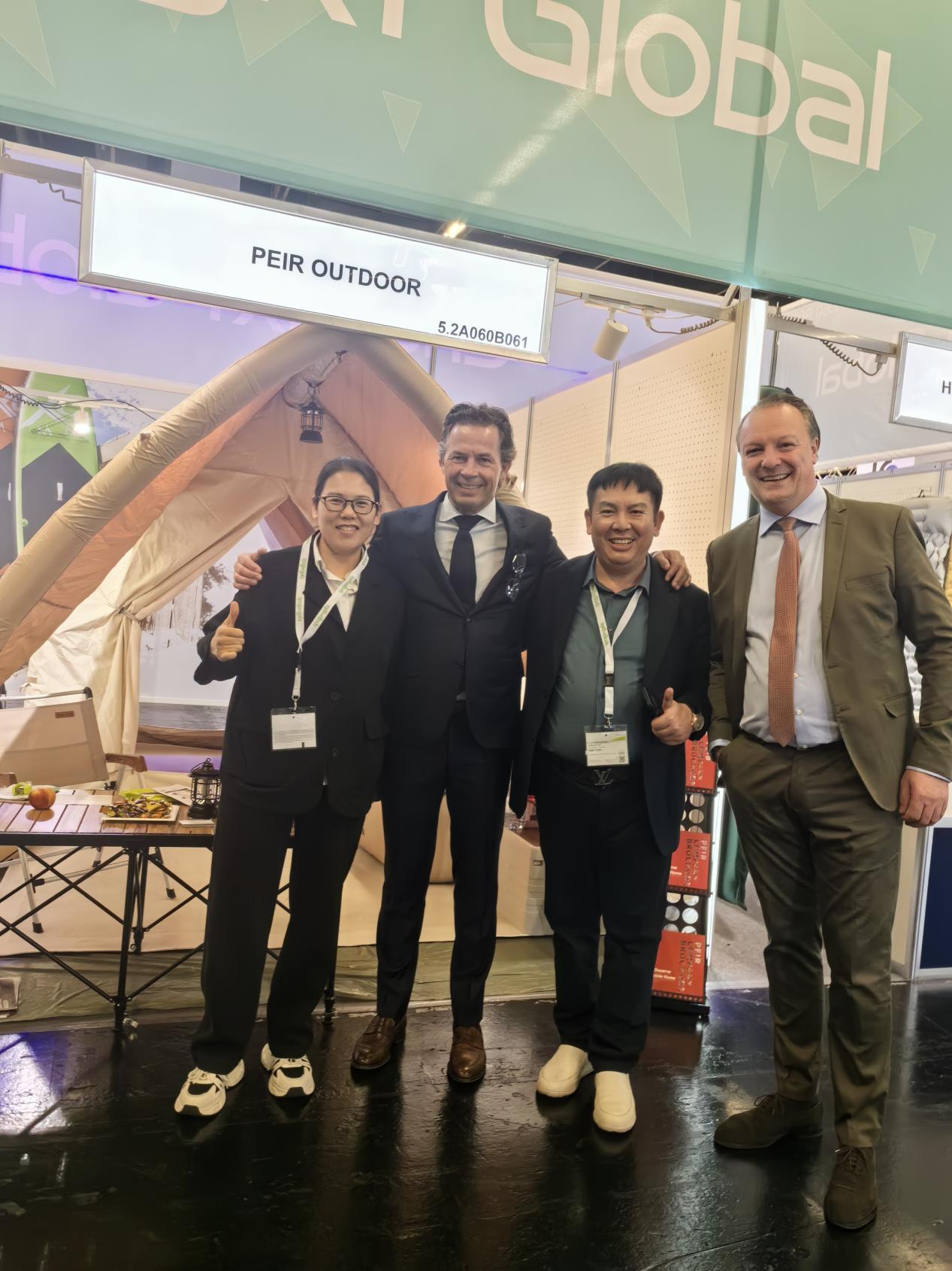 7ead87e2-560f-4708-89ef-92ca2341fe79 7ead87e2-560f-4708-89ef-92ca2341fe79